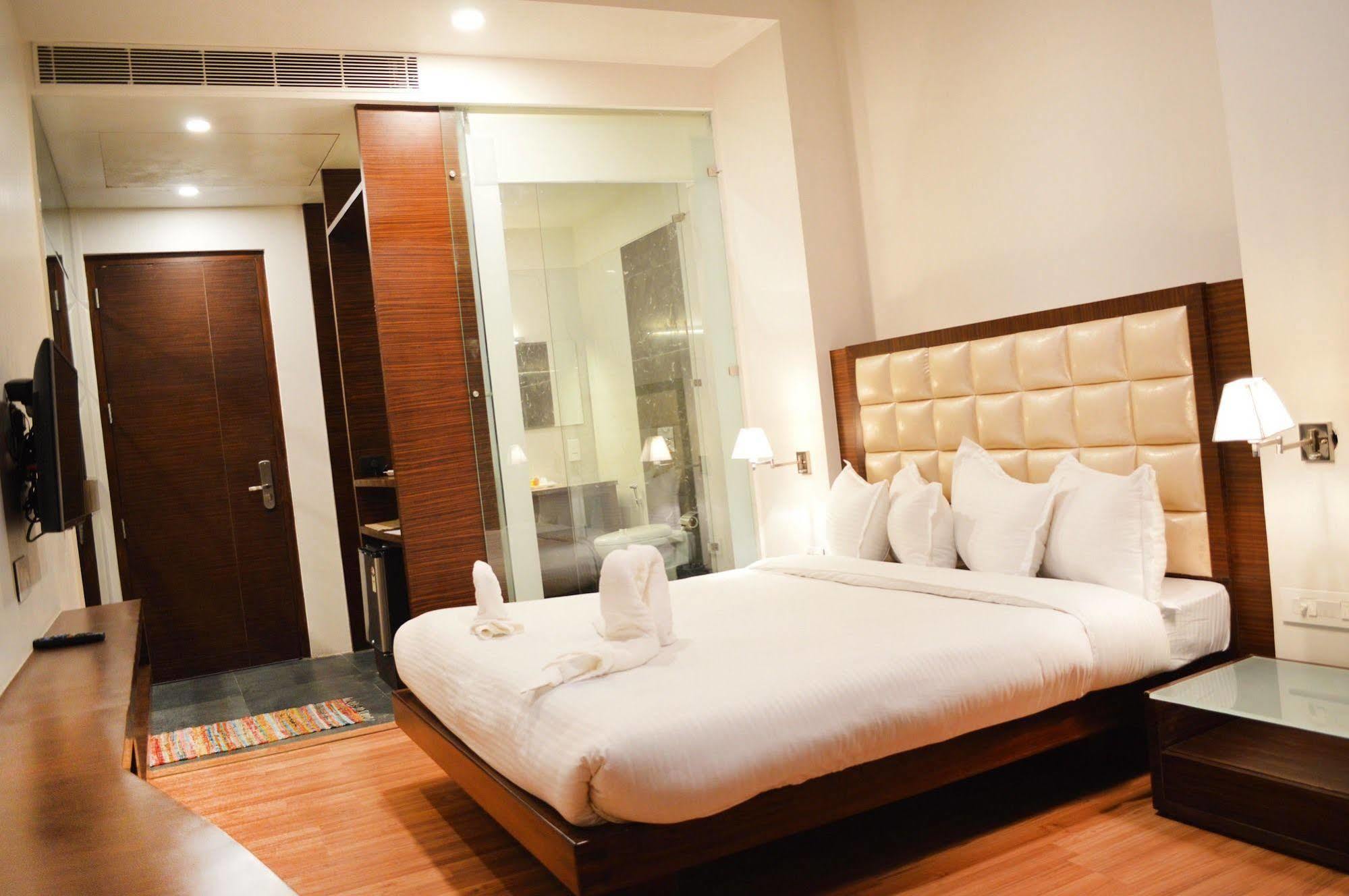 אמריצר Fabhotel Prudent מראה חיצוני תמונה