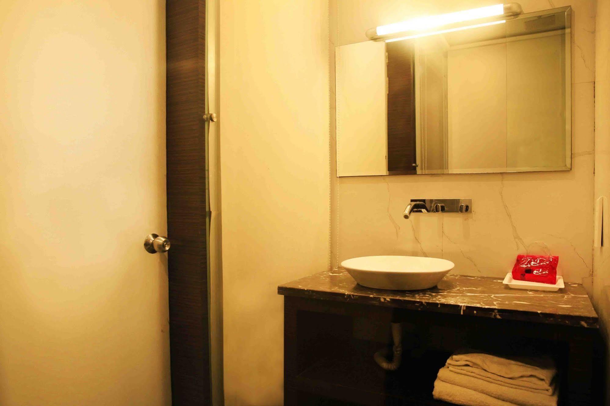 אמריצר Fabhotel Prudent מראה חיצוני תמונה