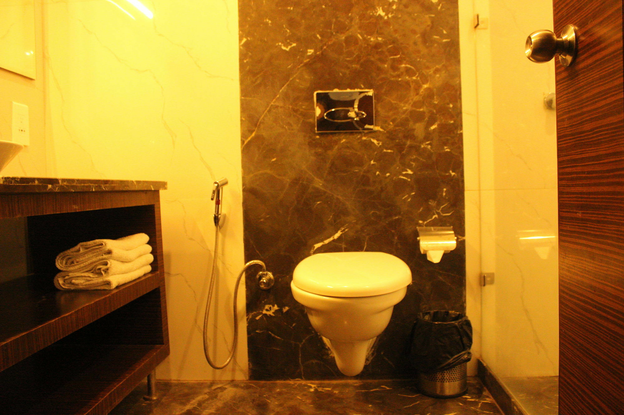 אמריצר Fabhotel Prudent מראה חיצוני תמונה