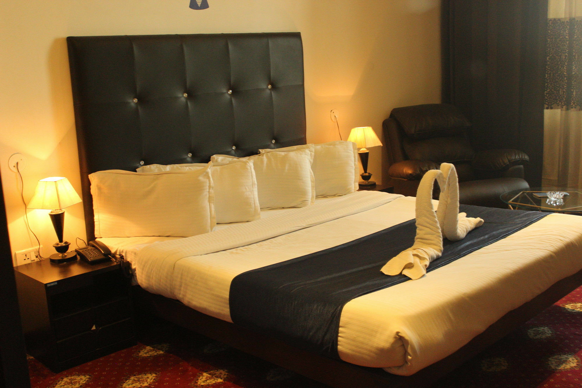 אמריצר Fabhotel Prudent מראה חיצוני תמונה