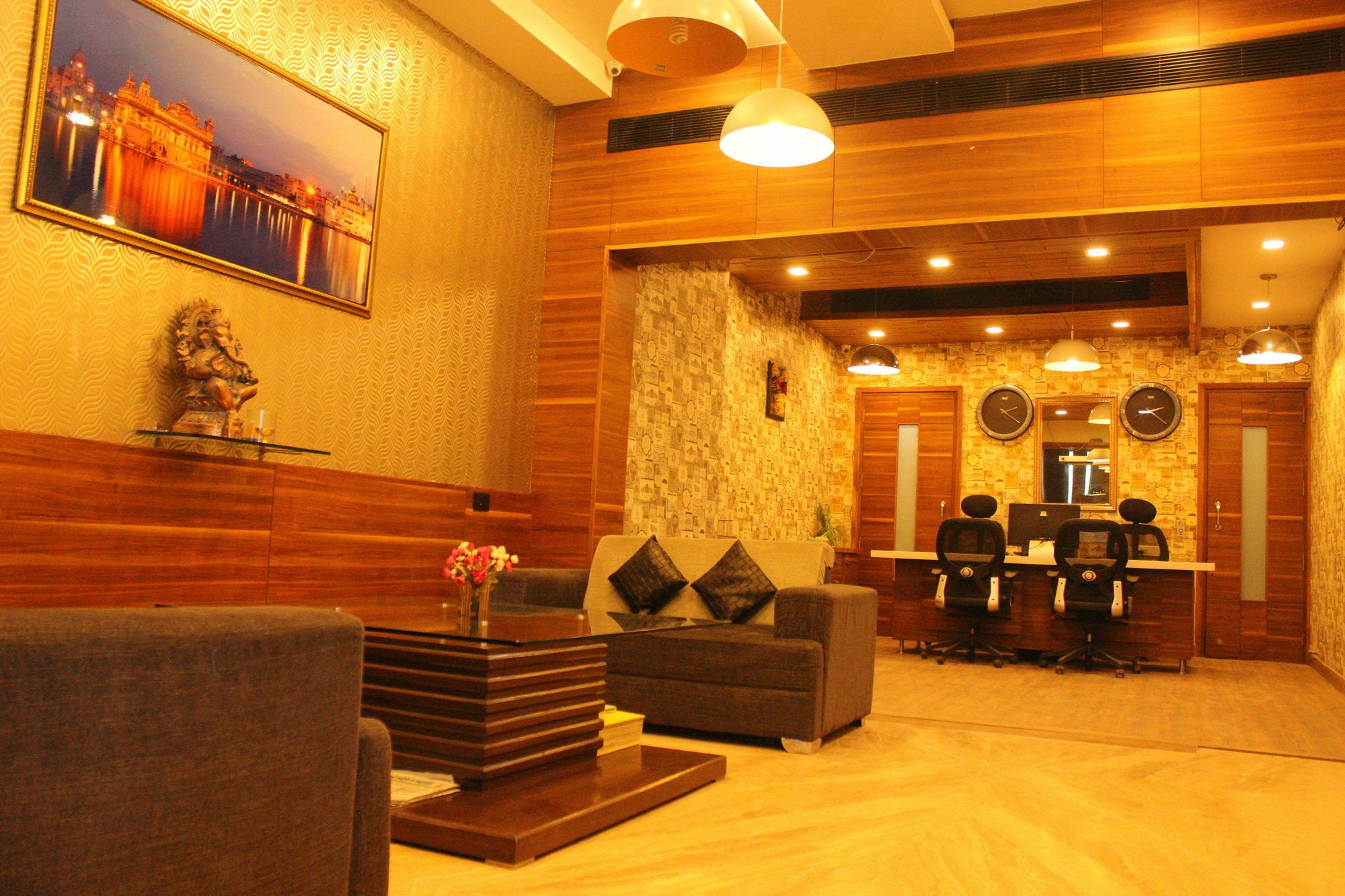 אמריצר Fabhotel Prudent מראה חיצוני תמונה